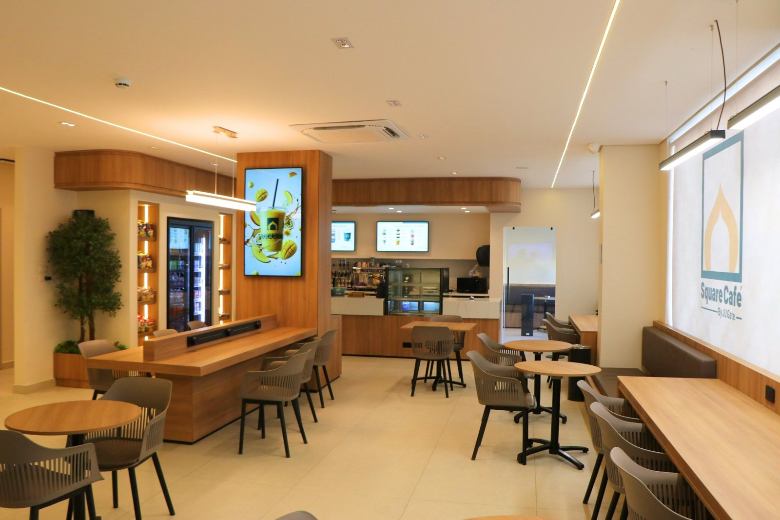 Square Café by JU Gate